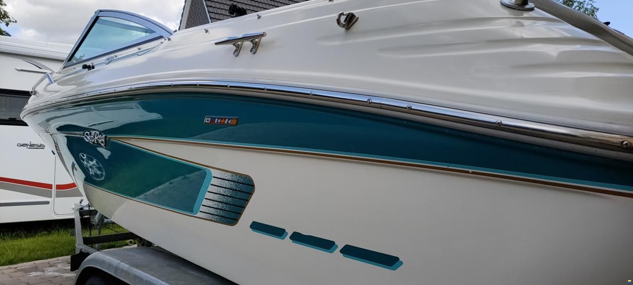 Sea Ray 180 CB