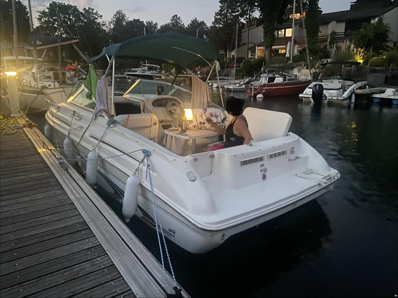 Sea Ray 215EC