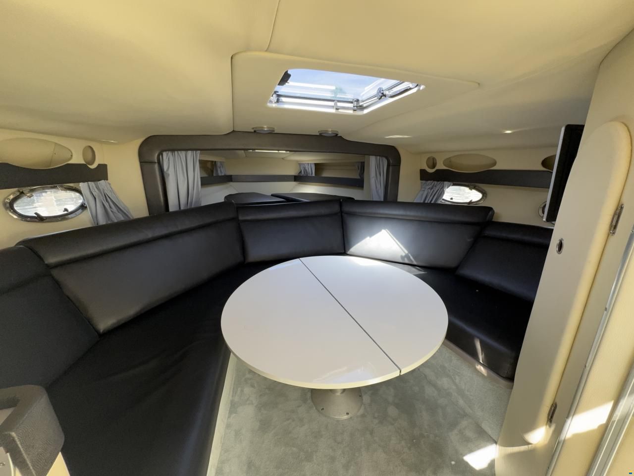 Sunseeker Tomahawk 37