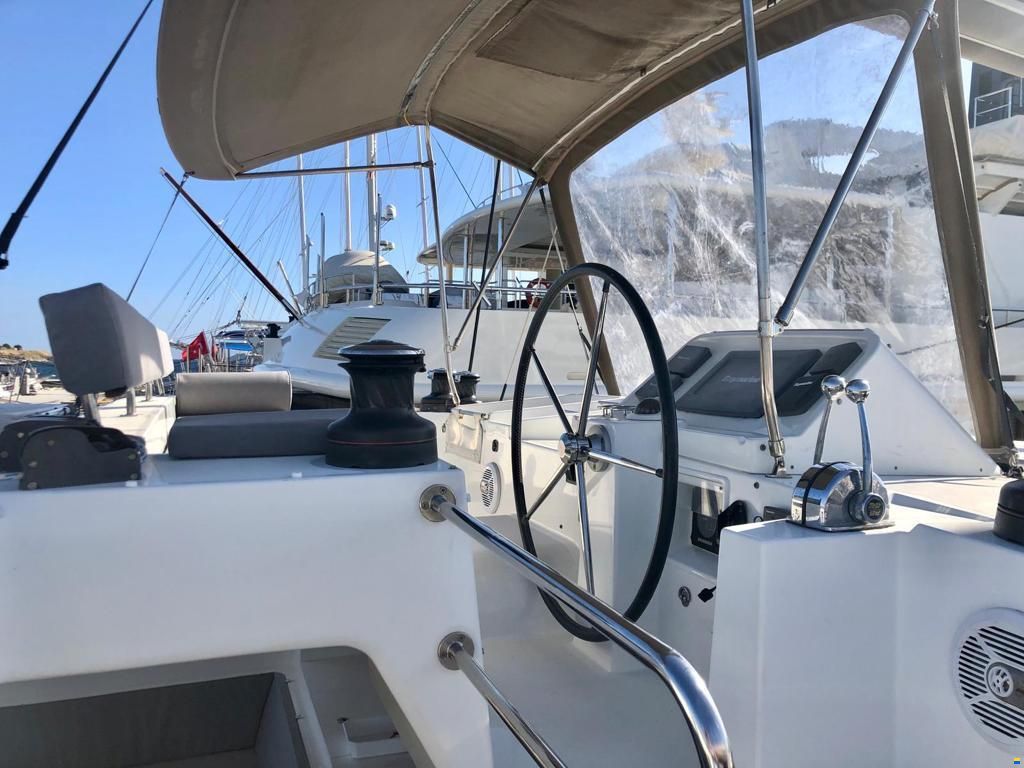 Lagoon 450 F