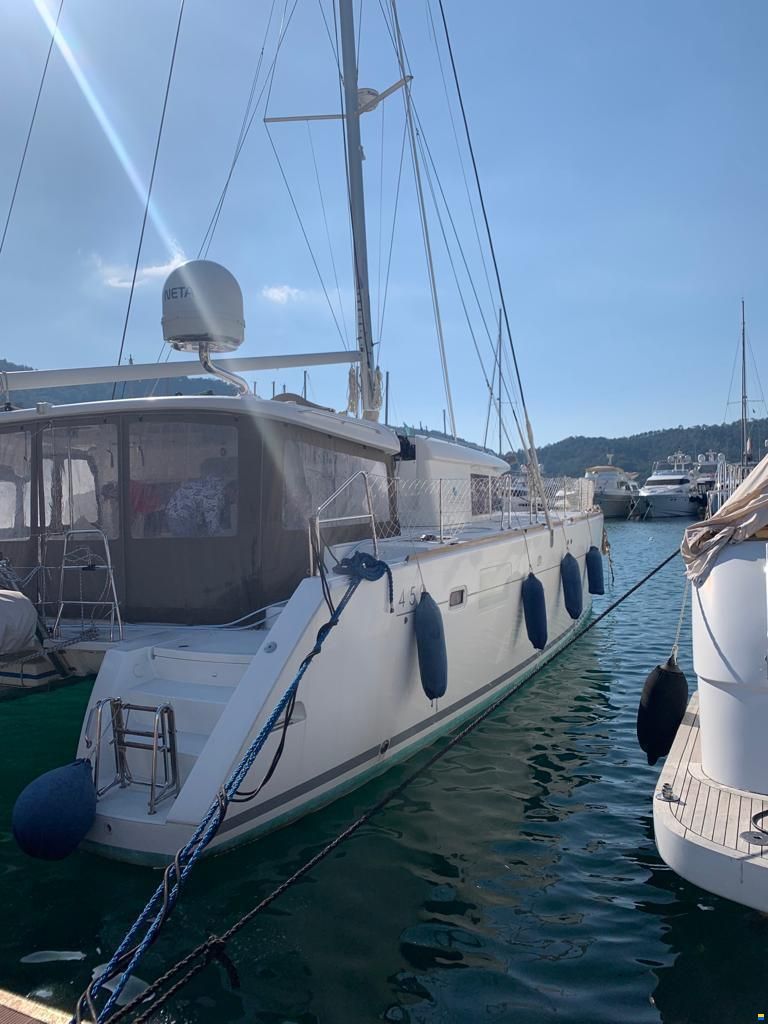 Lagoon 450 F