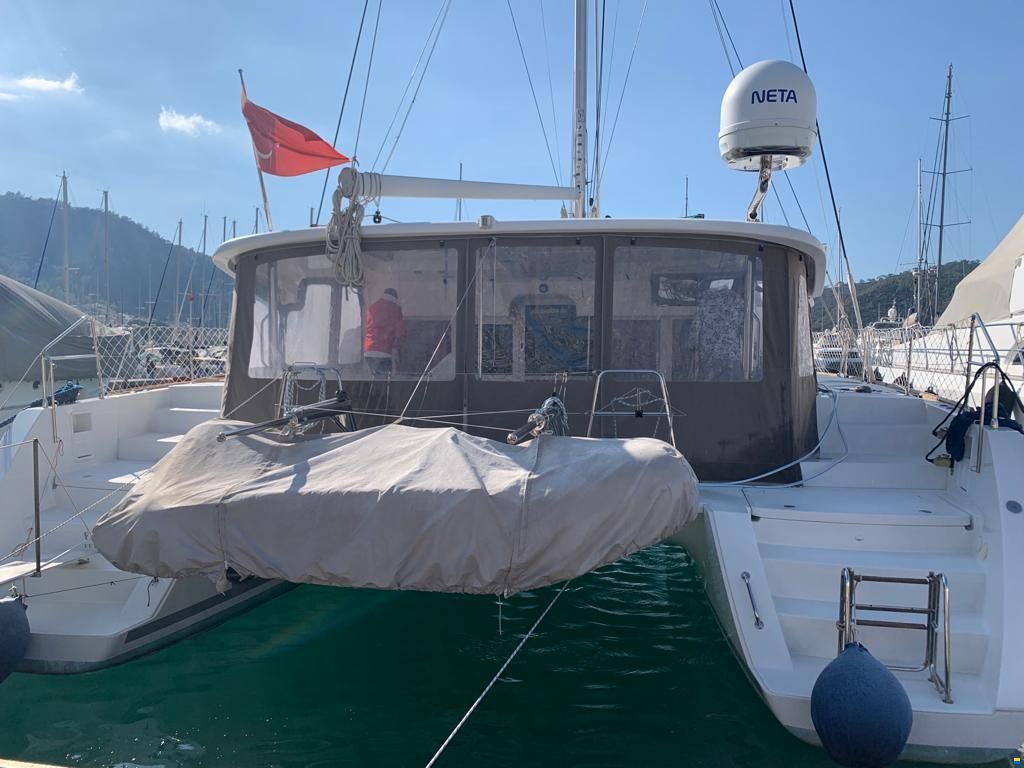 Lagoon 450 F
