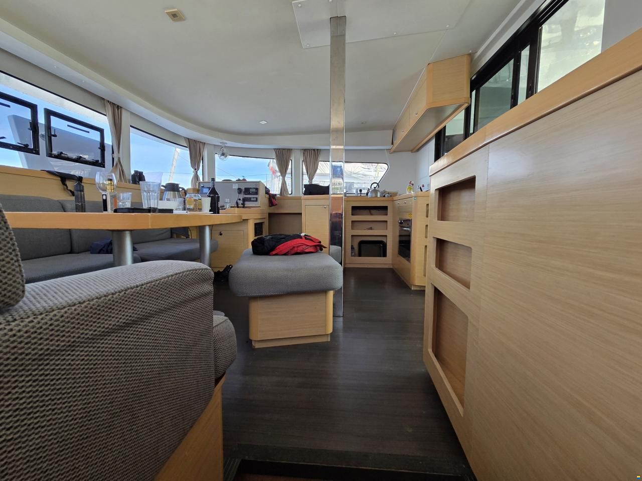 Lagoon 42