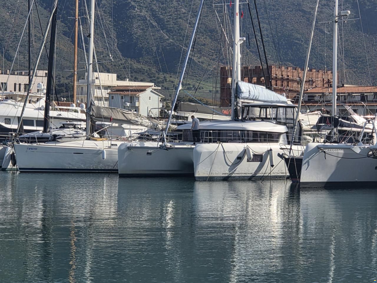 Lagoon 42