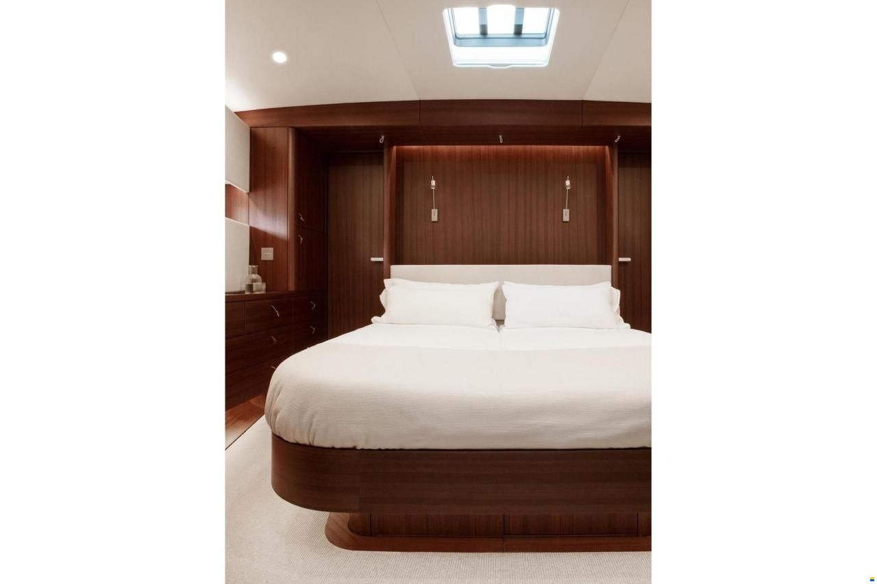 Y-Yachts Y8