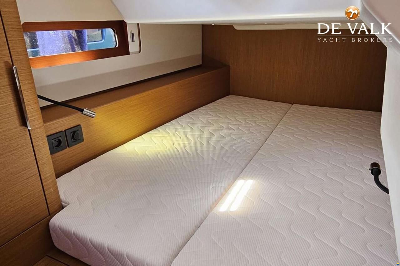 Beneteau First 44
