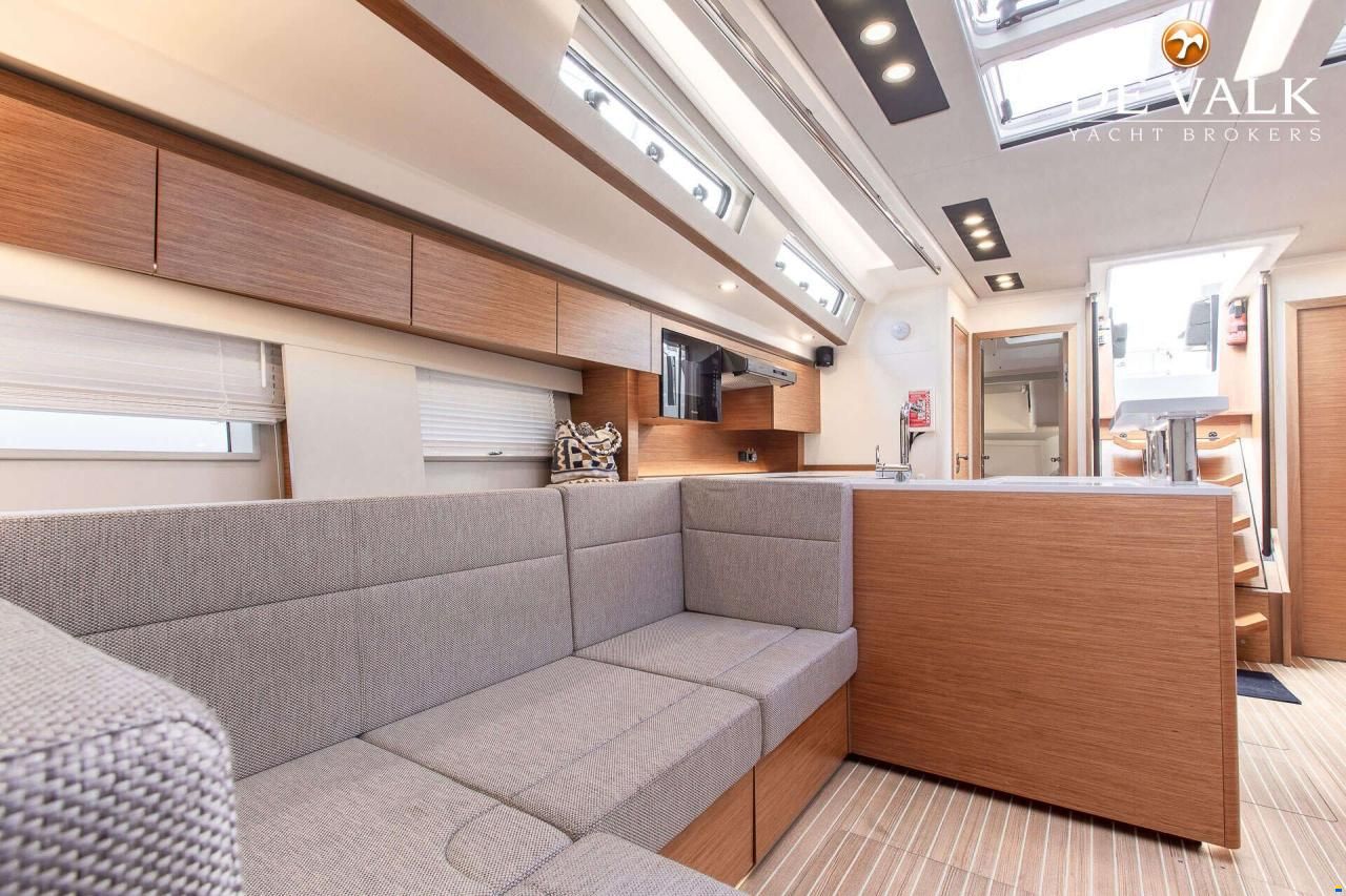 Hanse 588