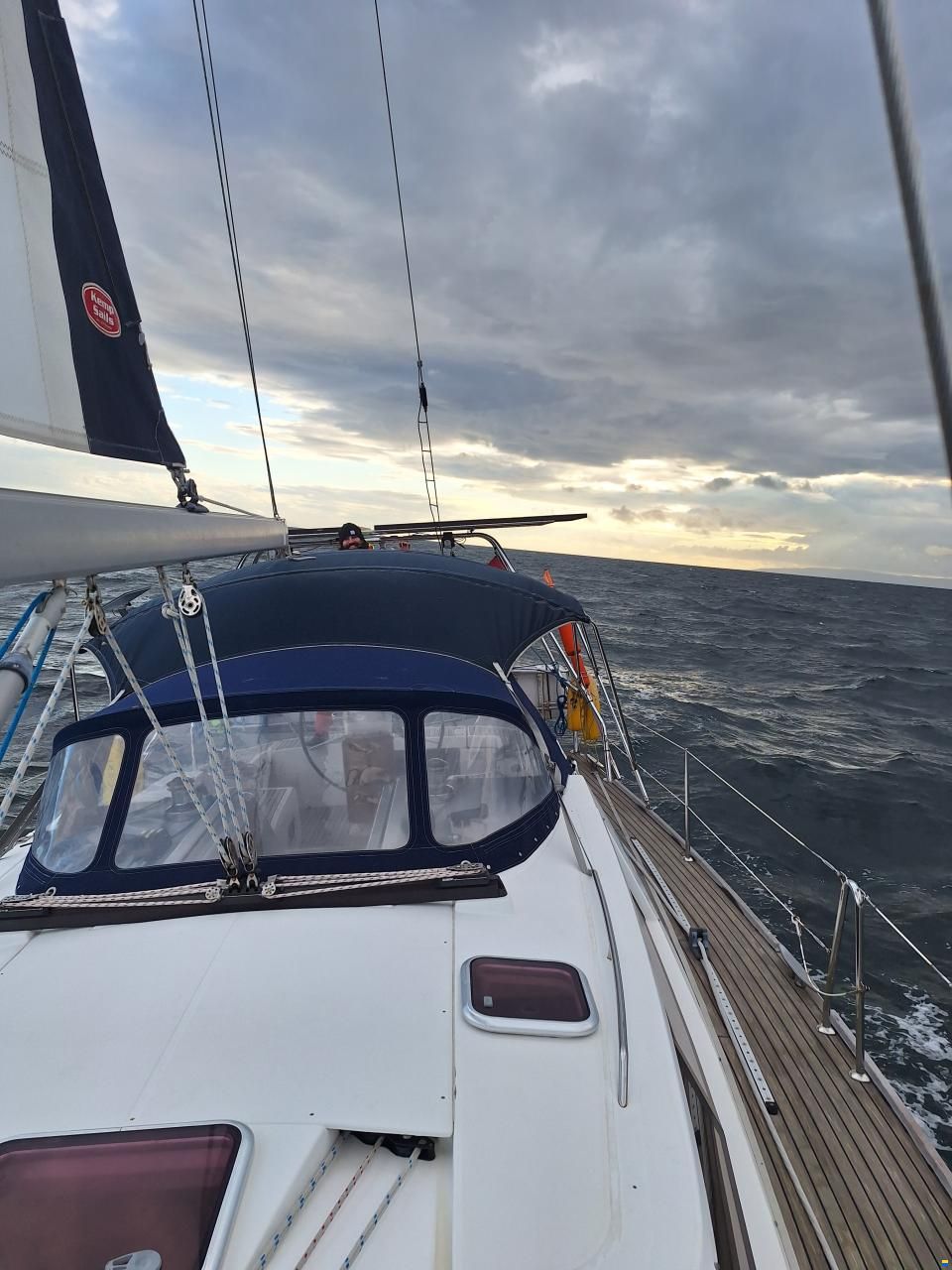 Wauquiez 40 Pilot Saloon