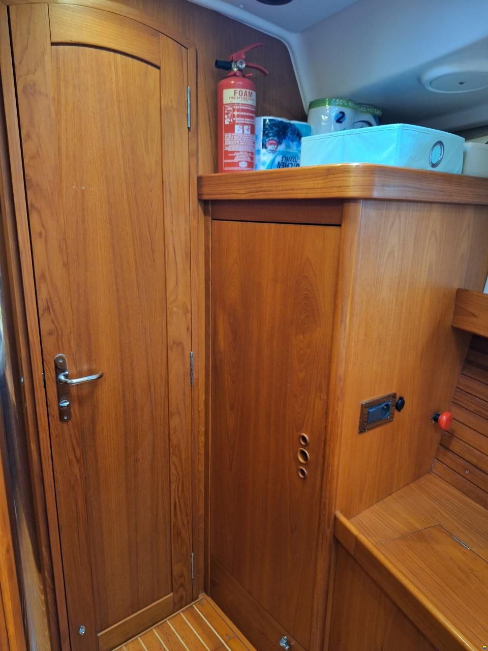 Wauquiez 40 Pilot Saloon