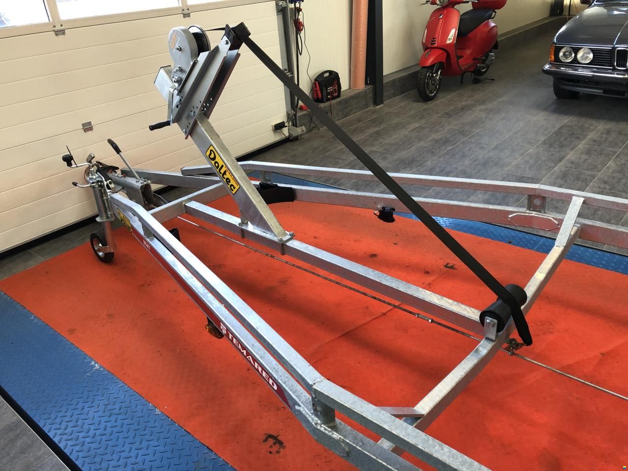 GG:2500kg., NL:2069kg.