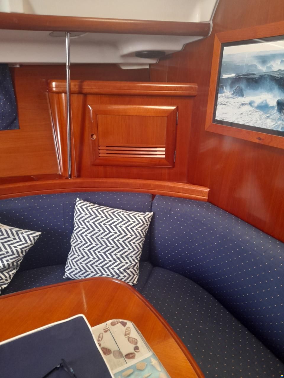 Beneteau Oceanis 393