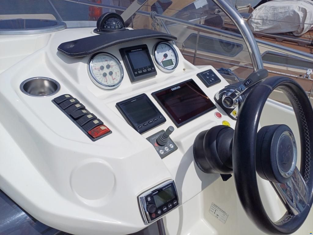 Cranchi Endurance 30