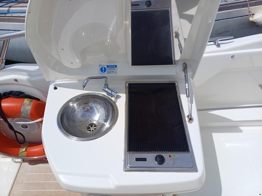 Cranchi Endurance 30