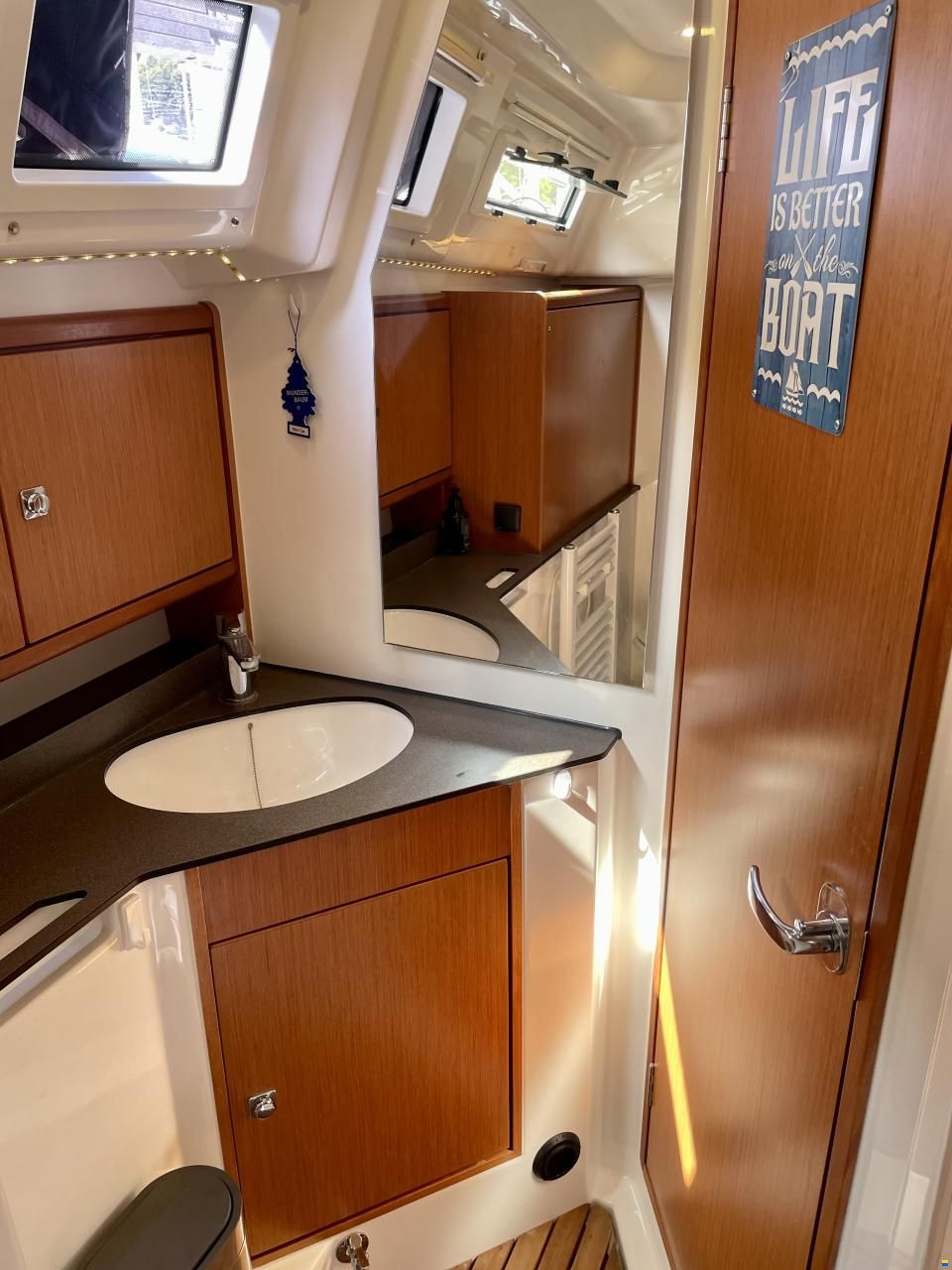 Bavaria 33 Cruiser