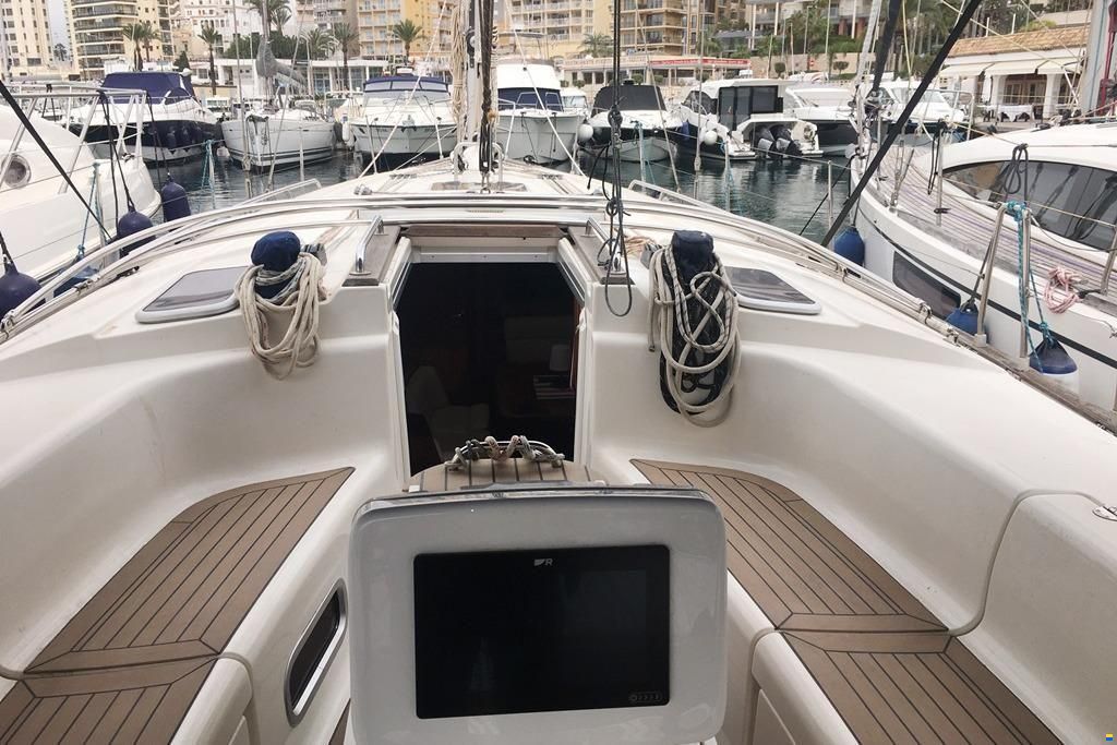 Bavaria 44