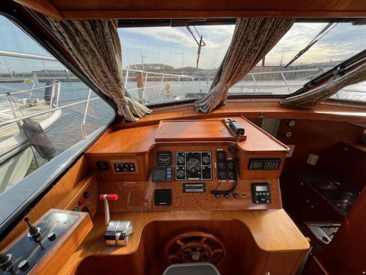 Pacific 1200
