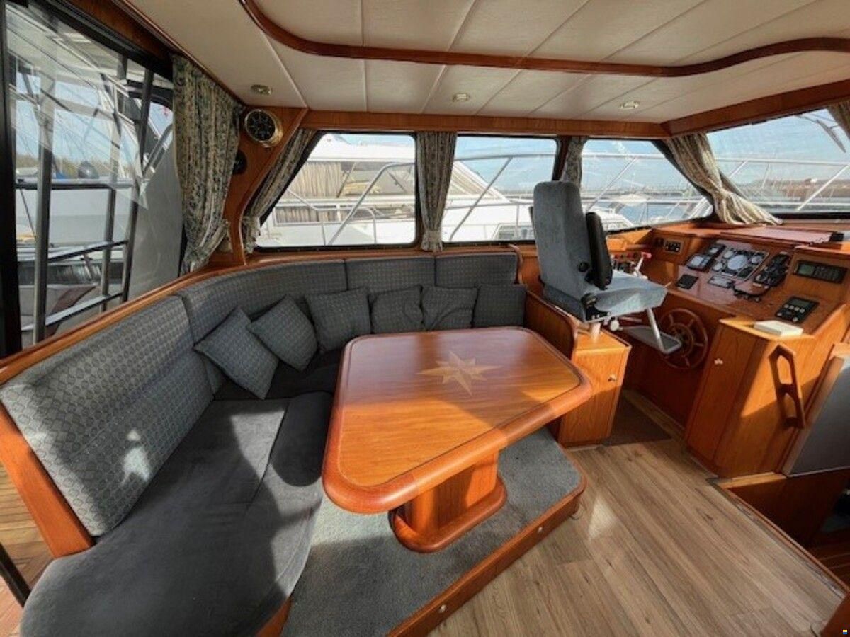 Pacific 1200