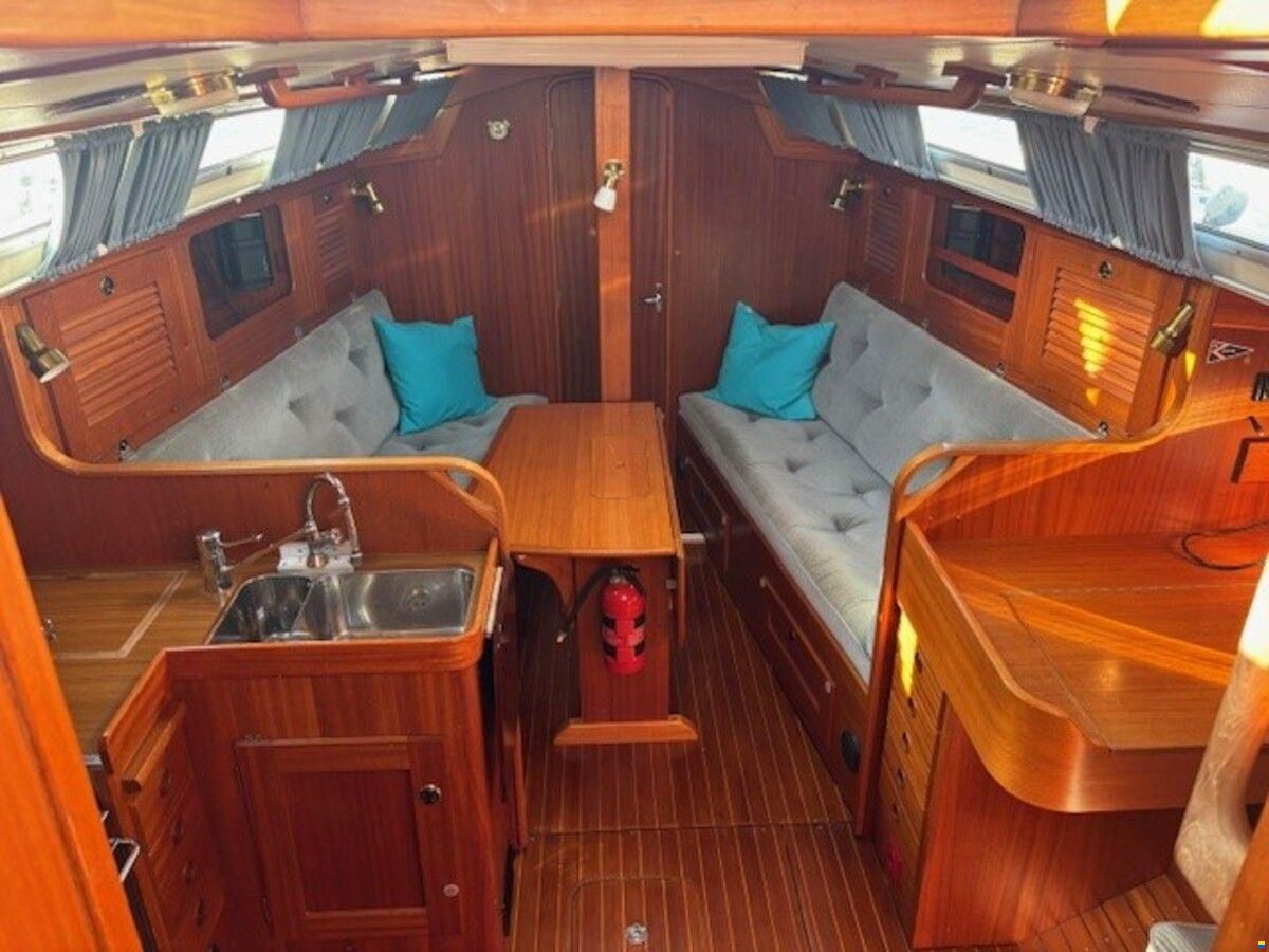 Hallberg-Rassy 31