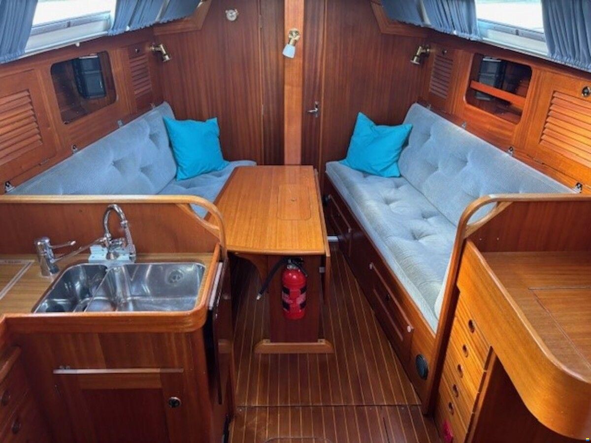 Hallberg-Rassy 31