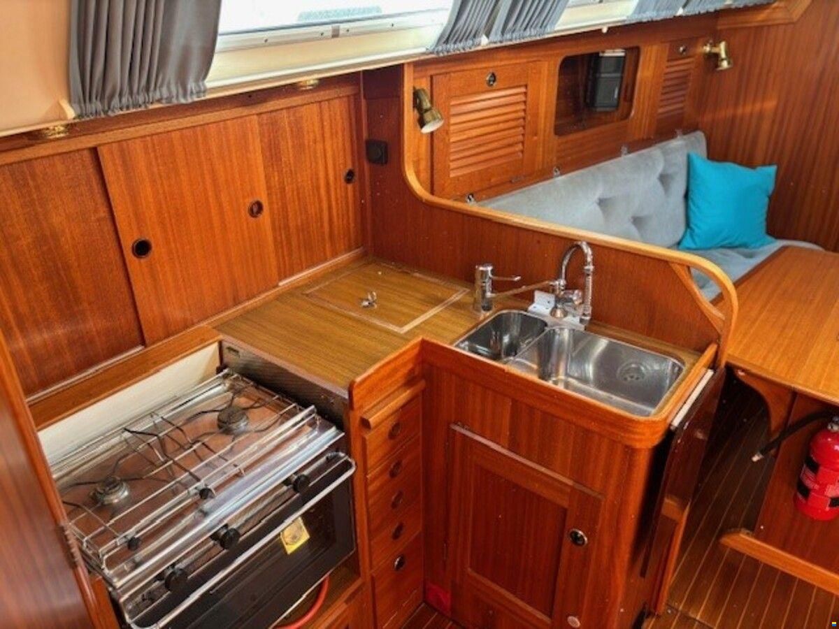 Hallberg-Rassy 31