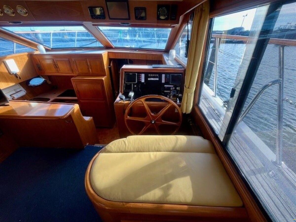 Ocean Alexander 46