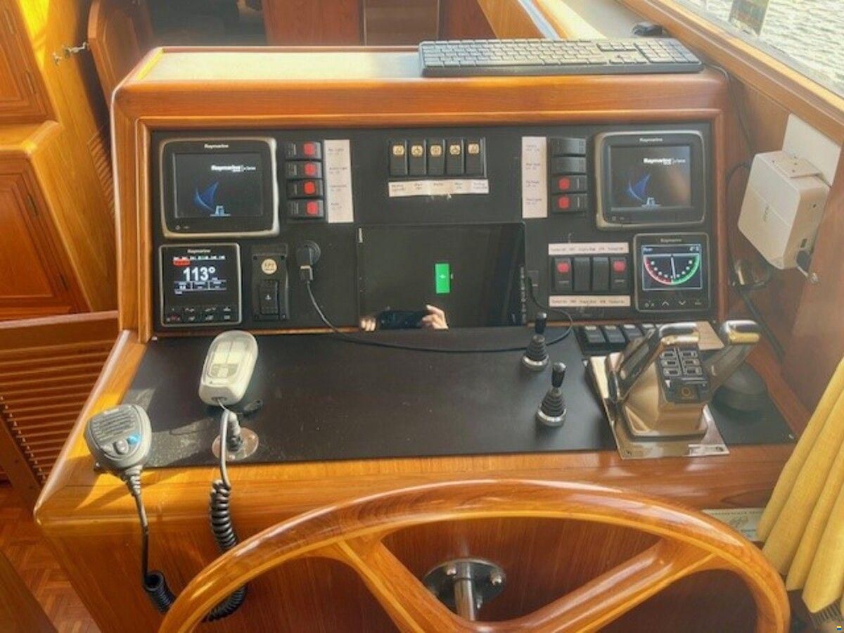 Ocean Alexander 46