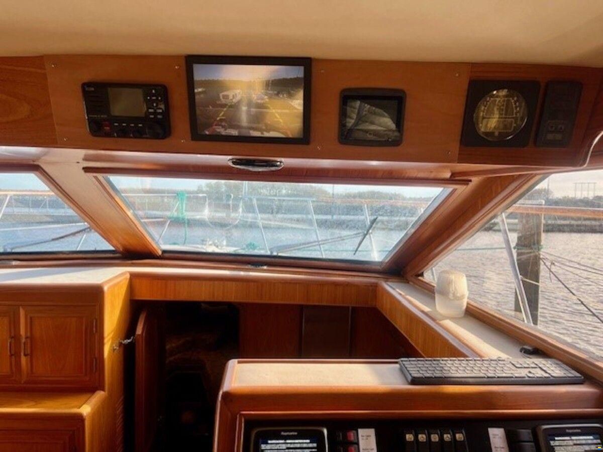 Ocean Alexander 46