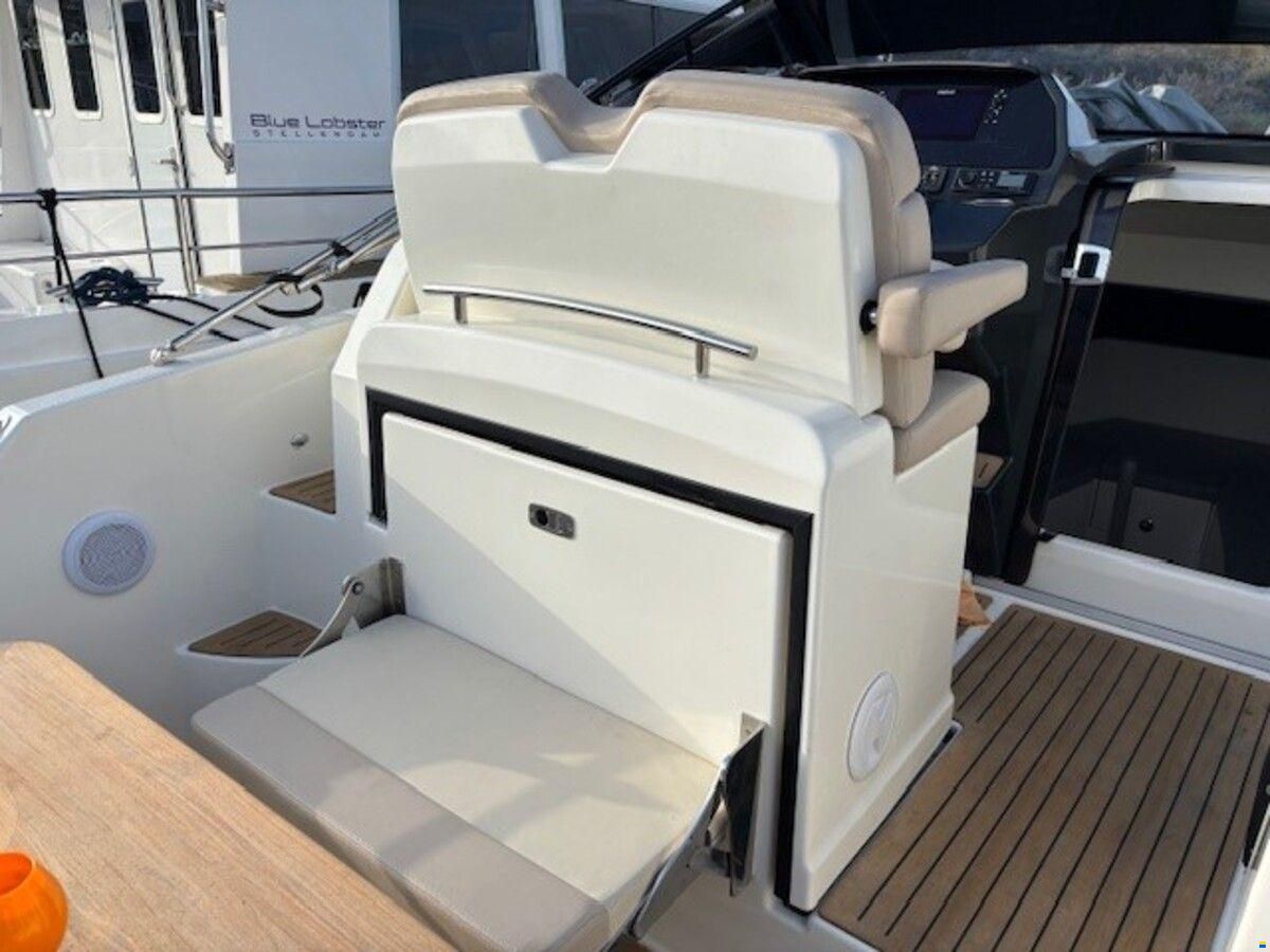 Quicksilver 875 Sundeck Active