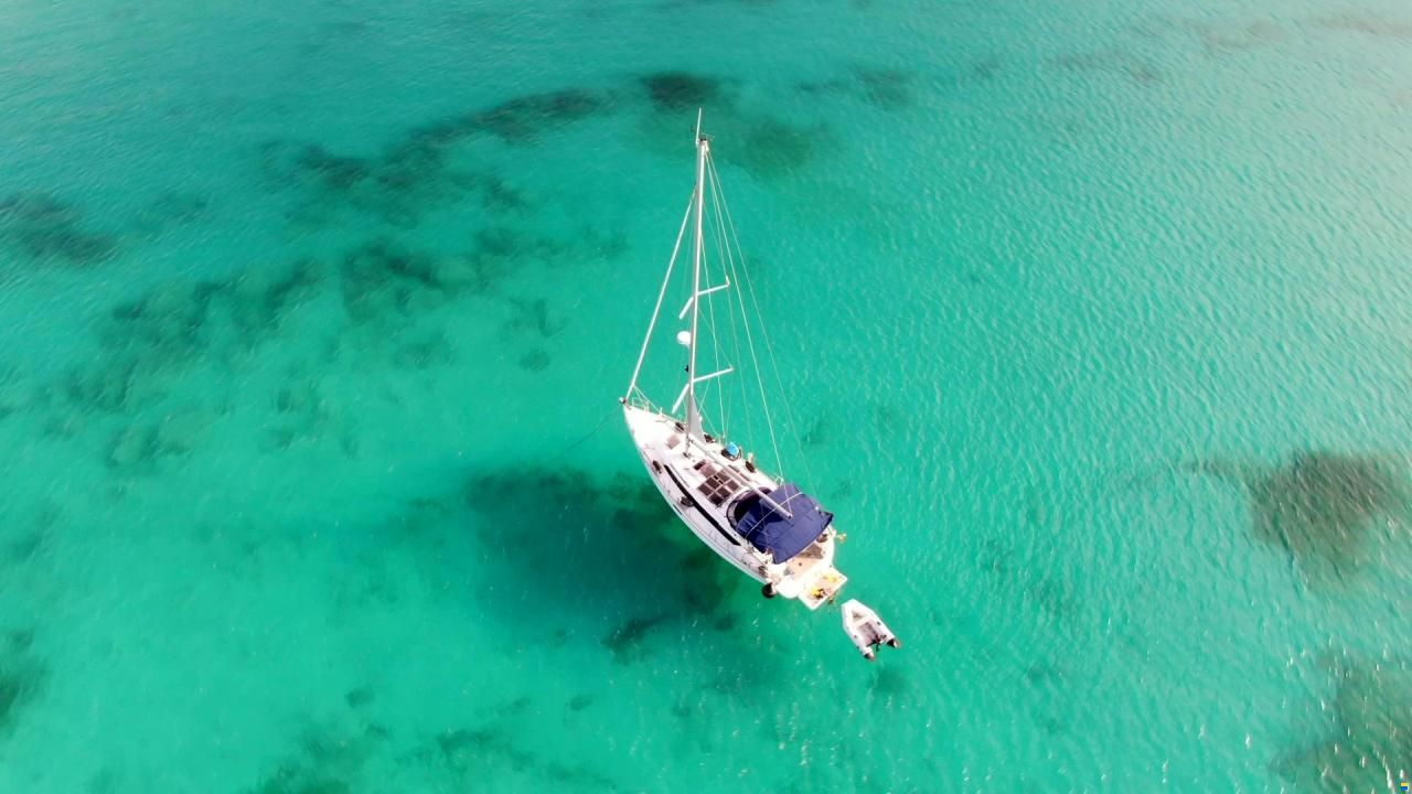 Bavaria Cruiser 37