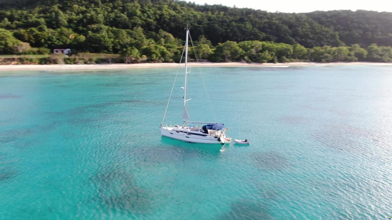Bavaria Cruiser 37
