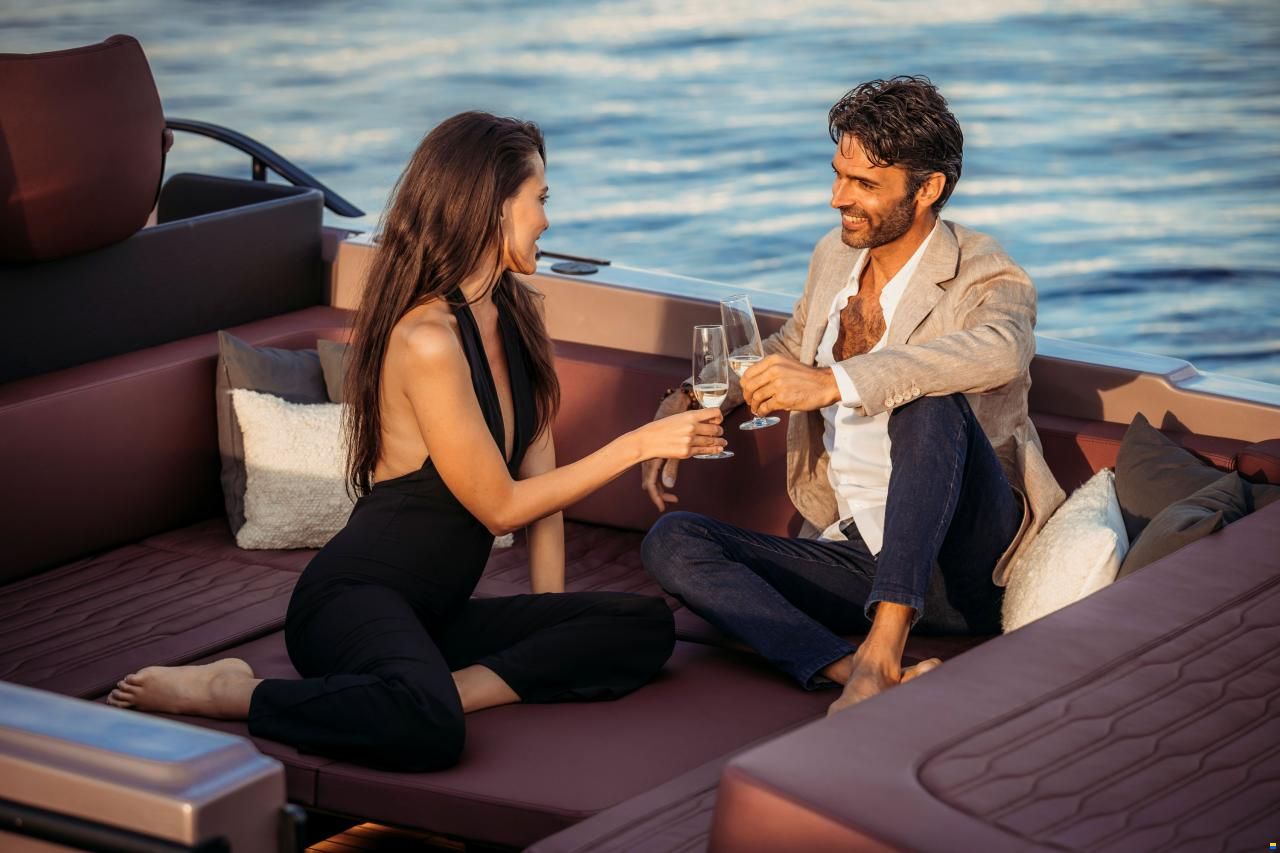 Cranchi A32 Luxury Tender