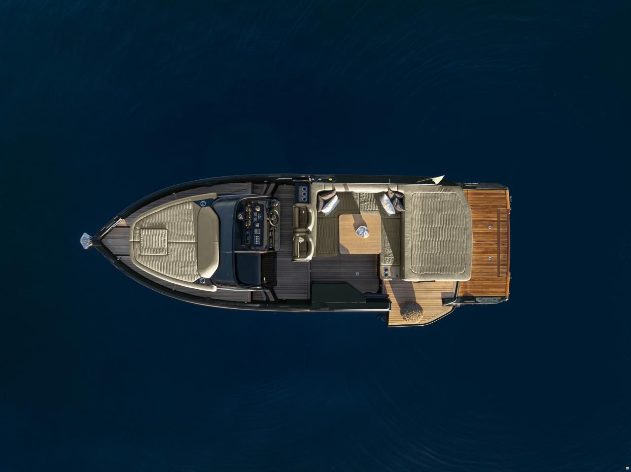 Cranchi A32 Luxury Tender HT