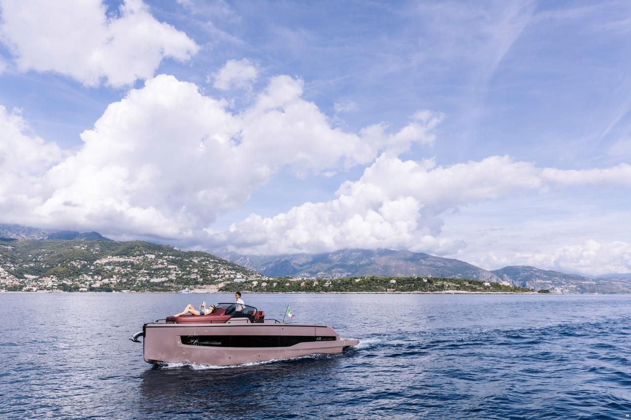 Cranchi A32 Luxury Tender HT