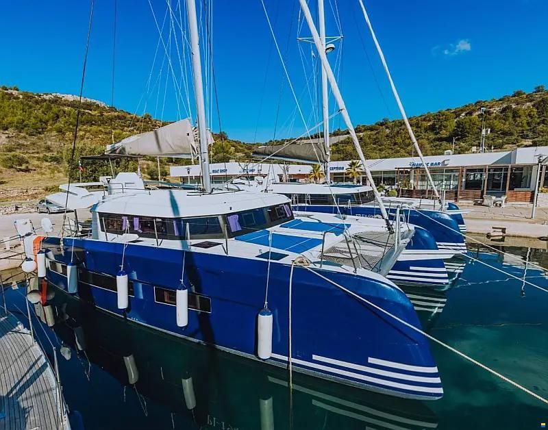 Dufour Catamarans 48