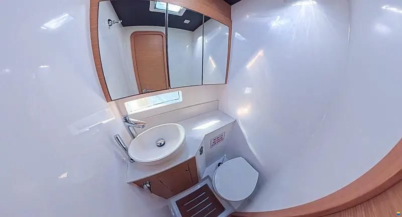 Dufour Catamarans 48