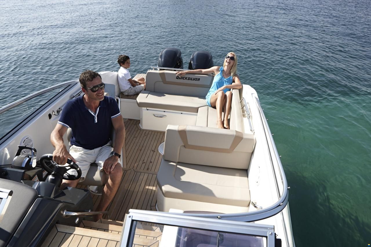 Quicksilver ACTIV 805 Cruiser