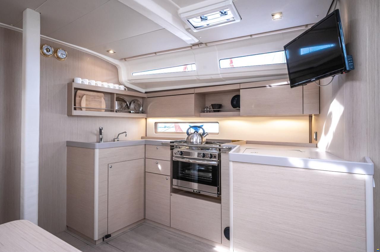 Beneteau Oceanis 40.1