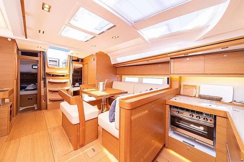 Dufour 520 Grand Large (3 cabins)