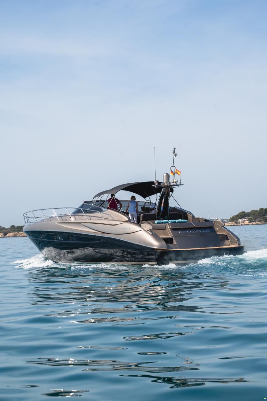 Riva Rivale 52