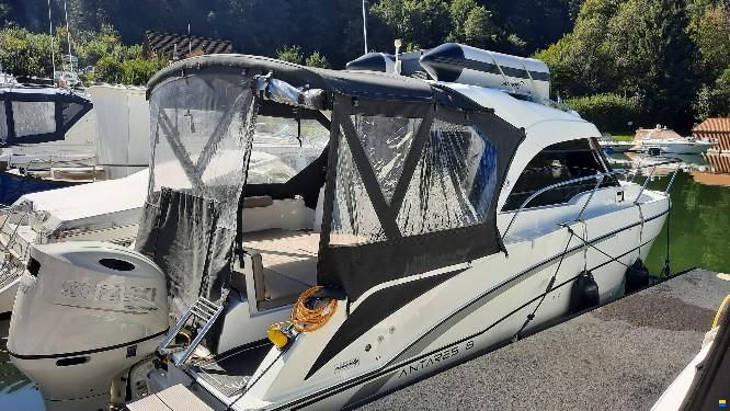 Beneteau Antares 8 OB