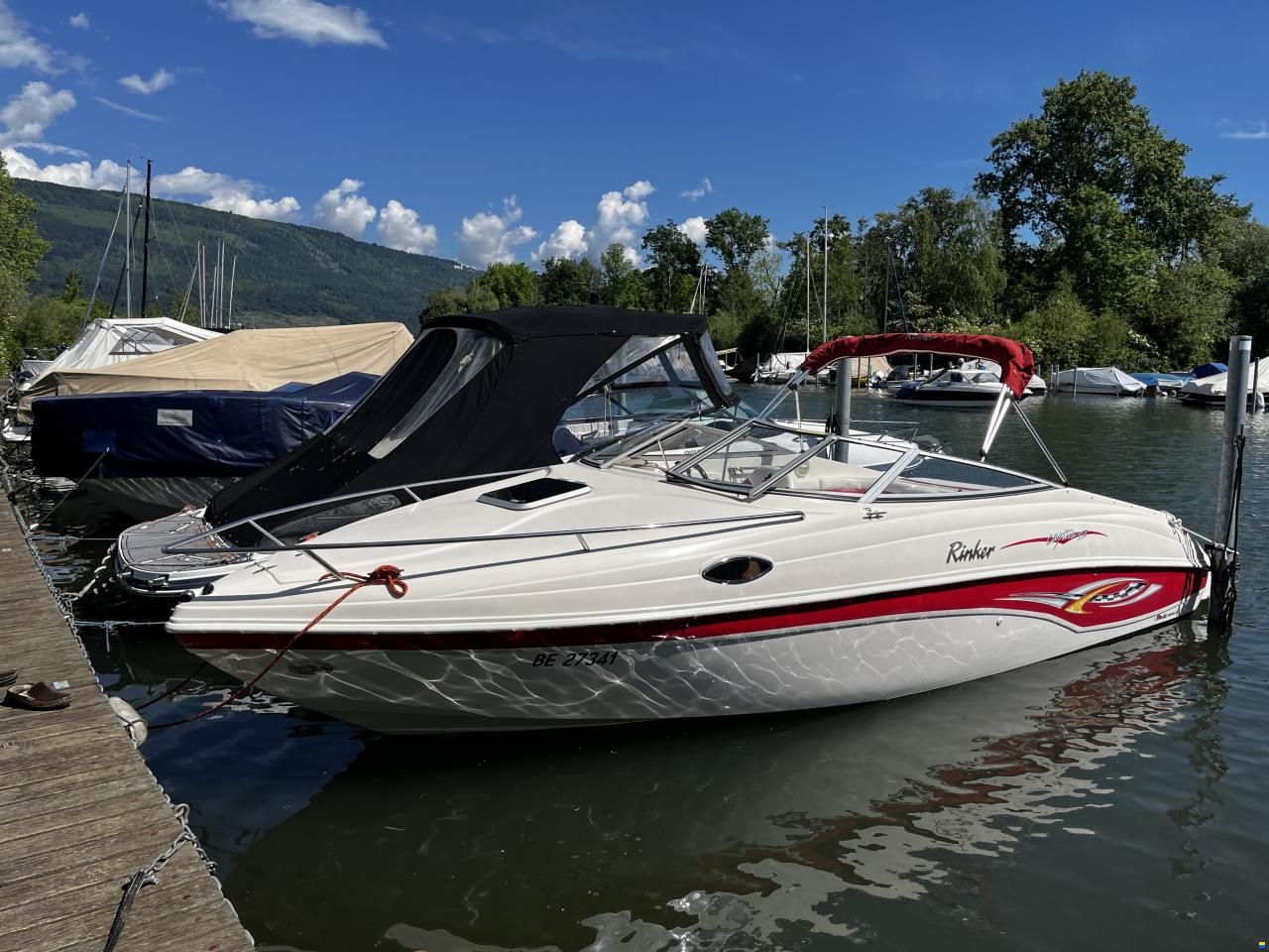 Rinker 232 Captiva Cuddy