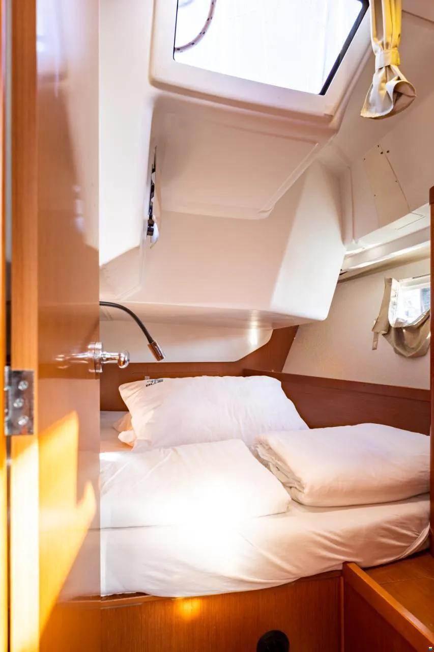 Beneteau Oceanis 41.1