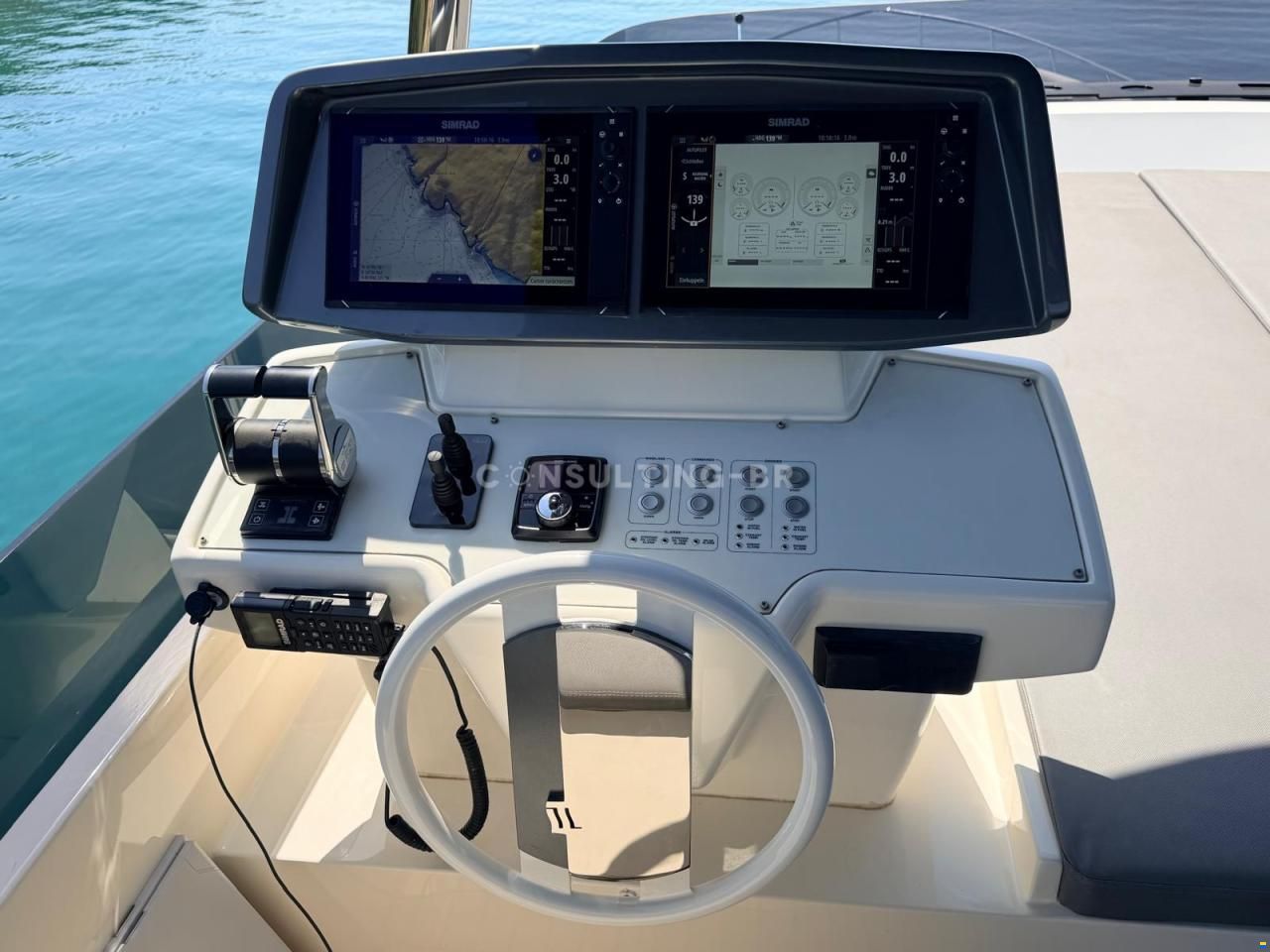 Ferretti 670 Fly