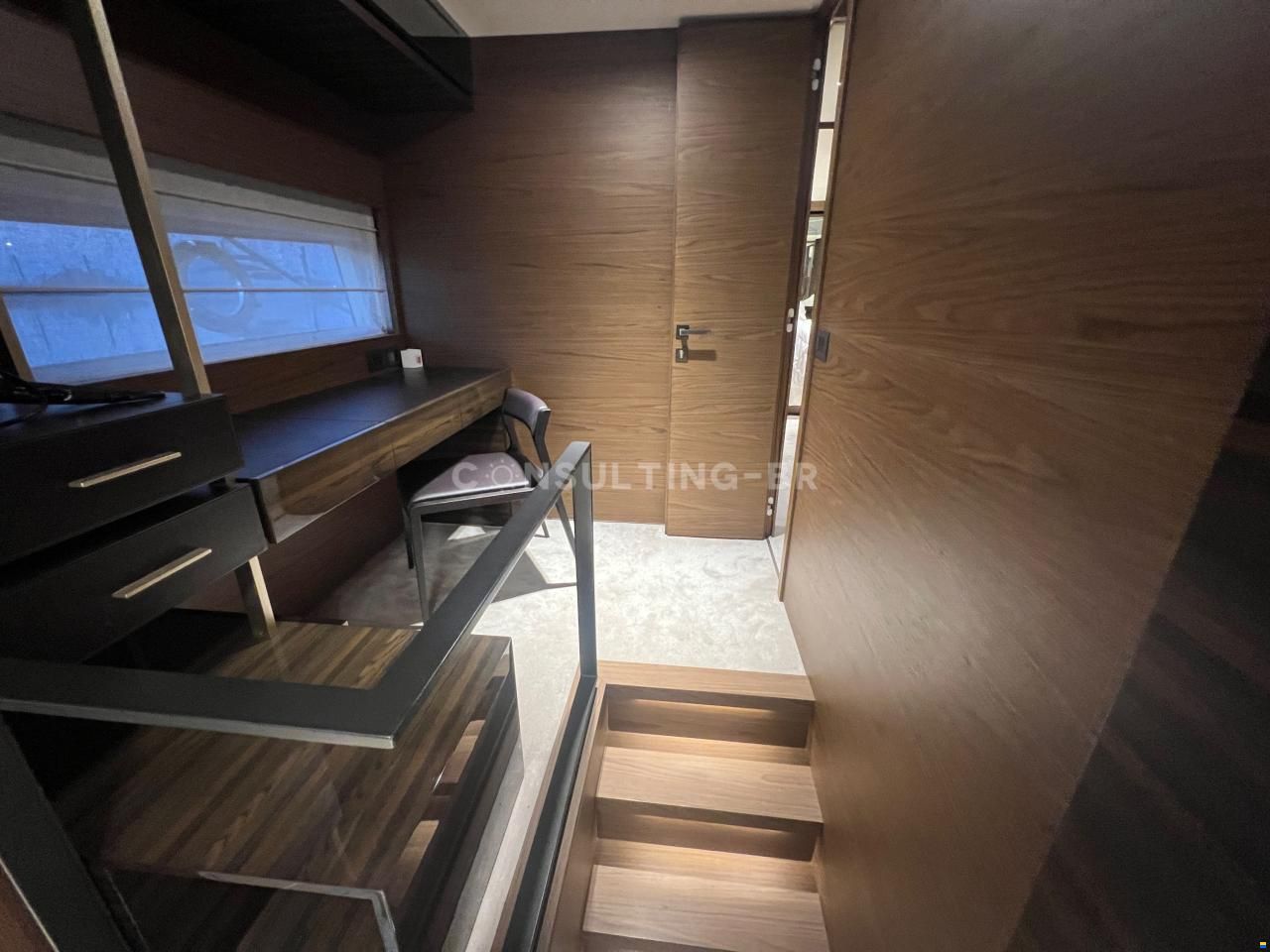 Ferretti 670 Fly