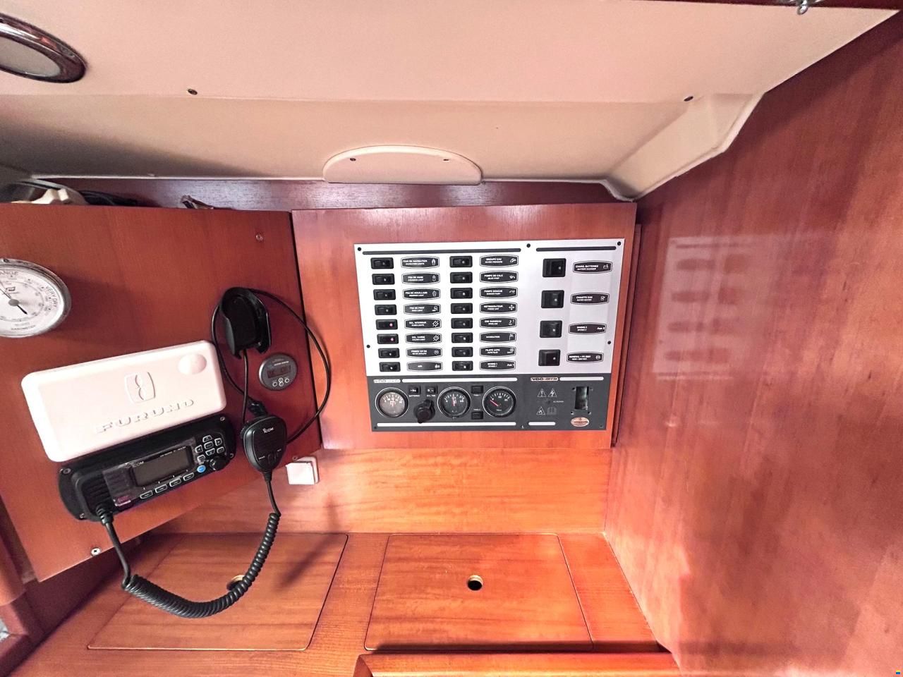 Dufour 40