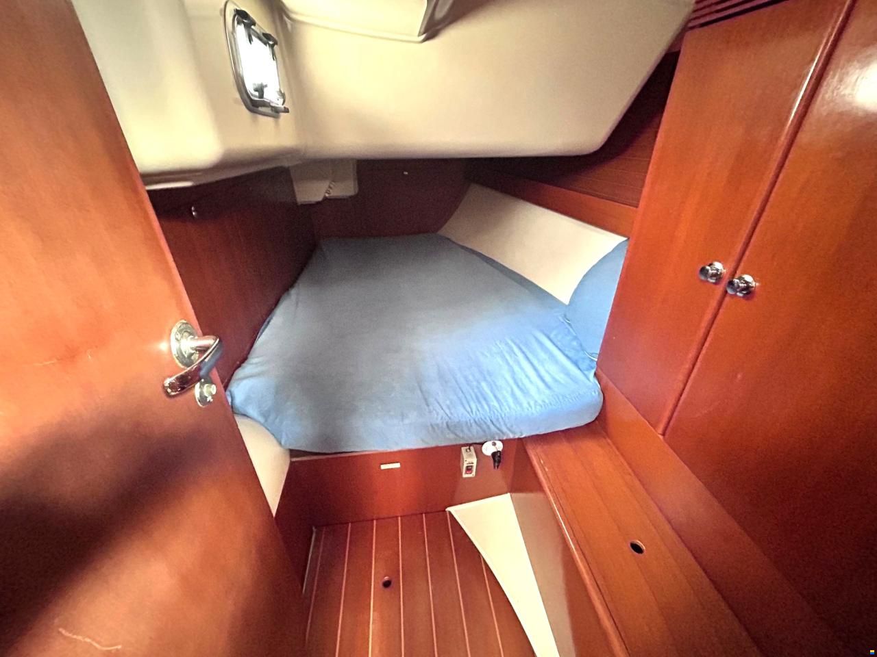 Dufour 40