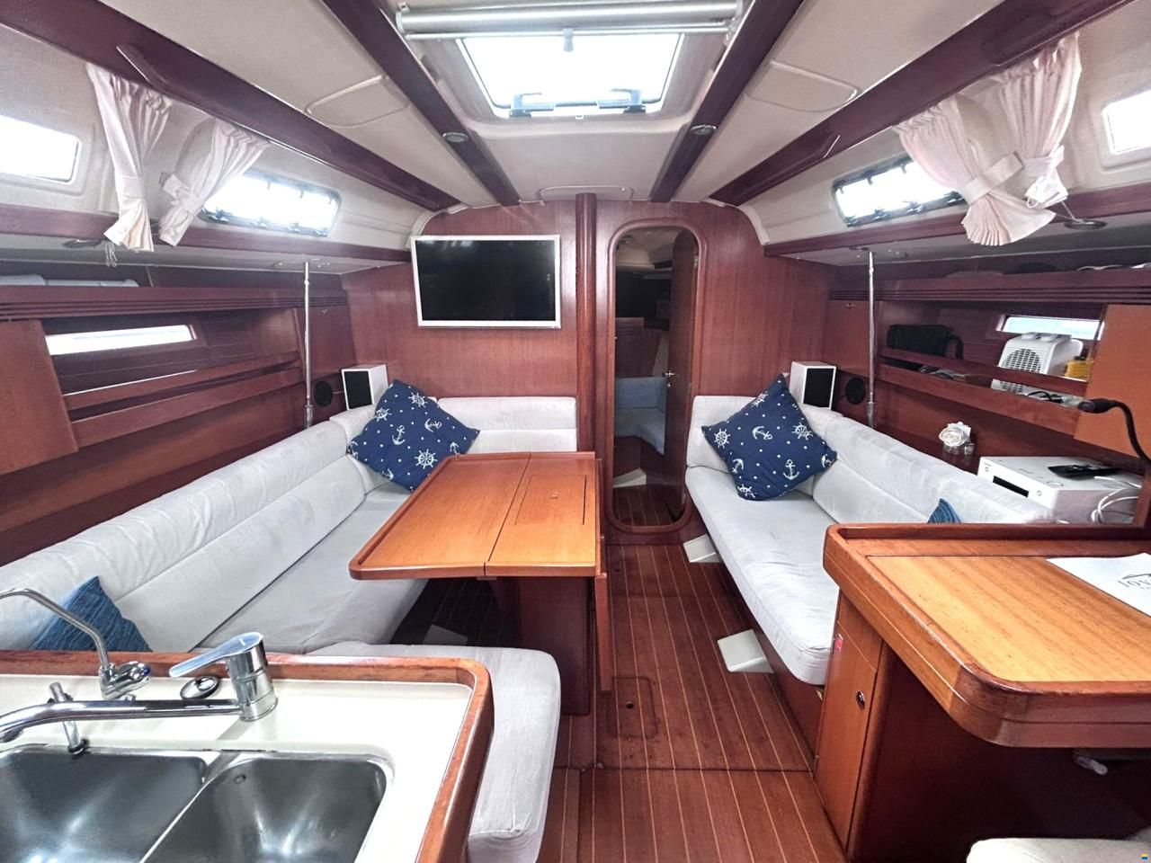Dufour 40