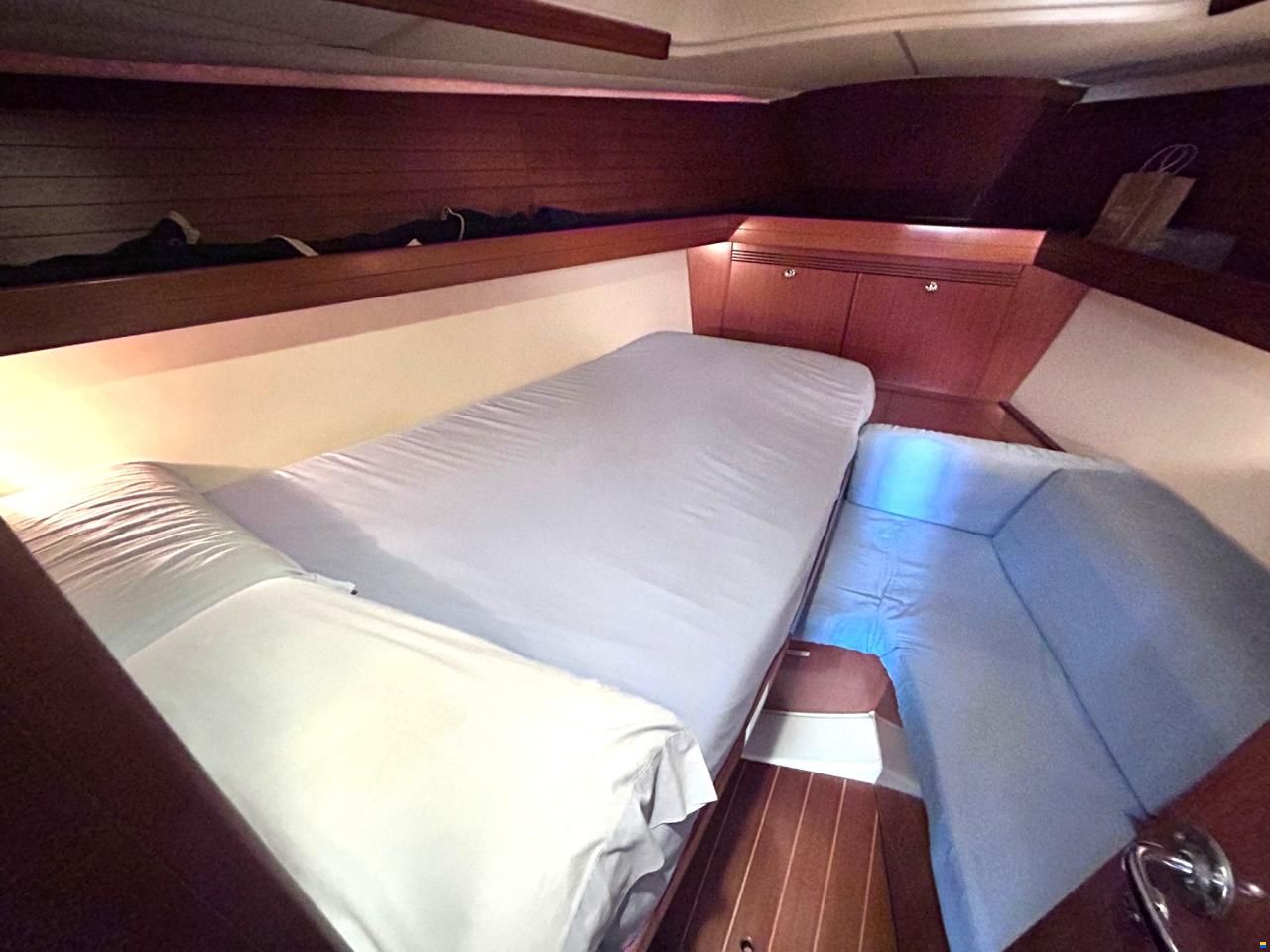 Dufour 40