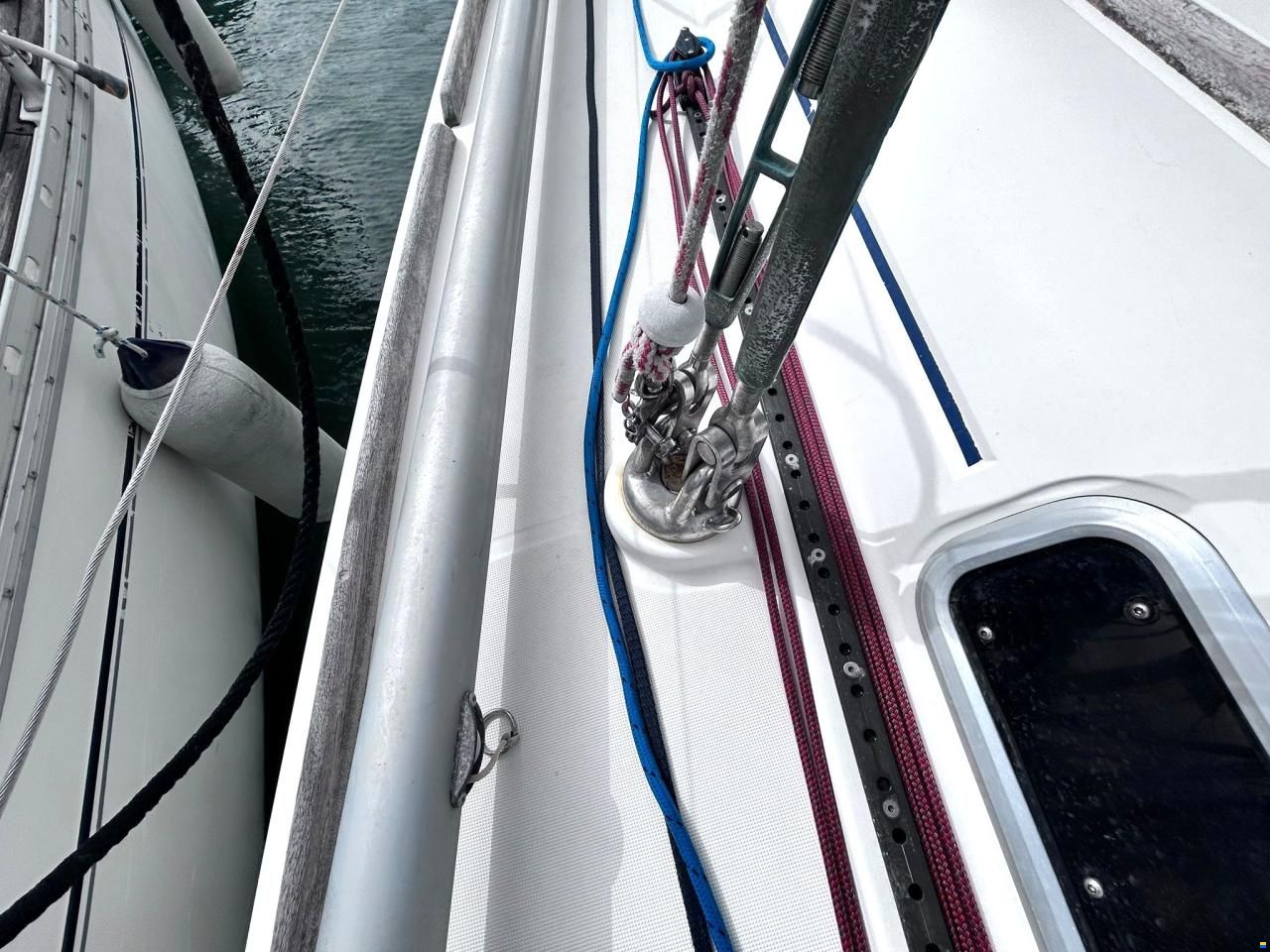 Dufour 40