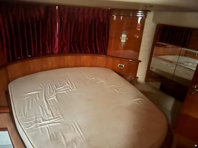 Azimut 62